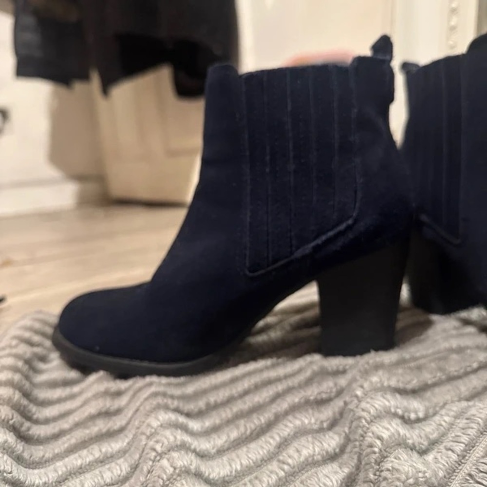 Moda Midnight Blue Heeled Boots